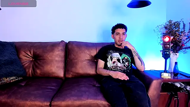 Suckdream1 online show from November 28, 9:07 pm