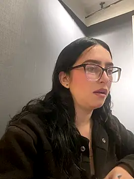 Kloe Novoa online show from November 19, 2:28 pm