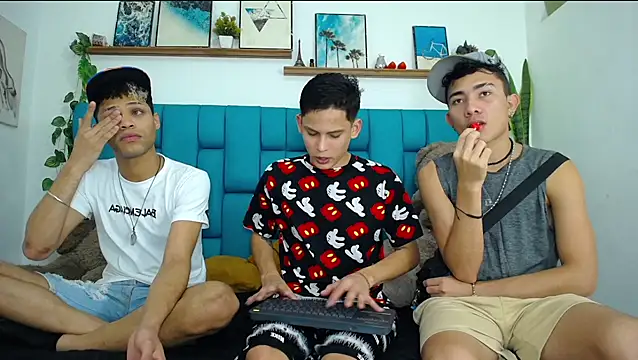 Hot Boys Latinos X online show from February 3, 11:18 pm