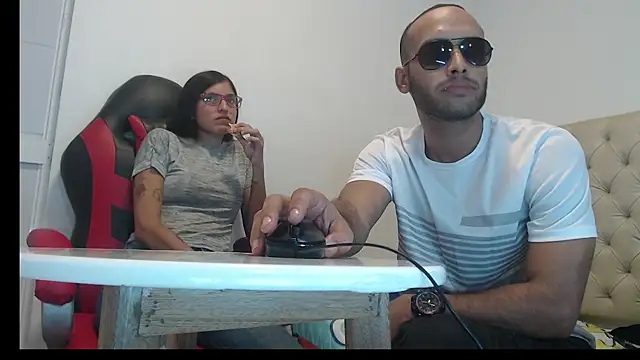 Giselle Max online show from October 28, 1:39 pm