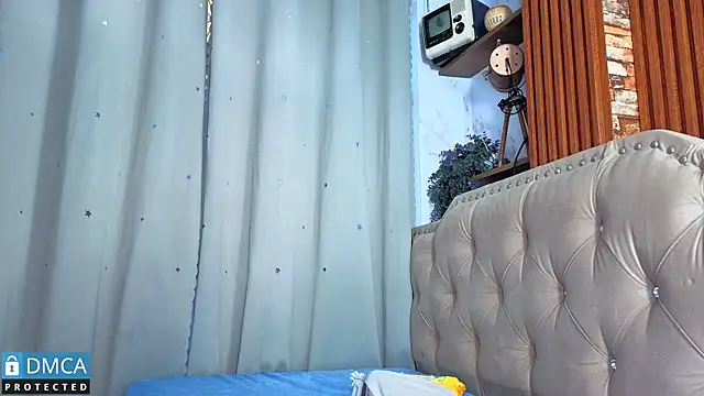 eva delight  online show from January 17, 11:18 am