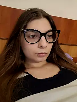 sweetbabygirlforyou online show from March 31, 5:18 am