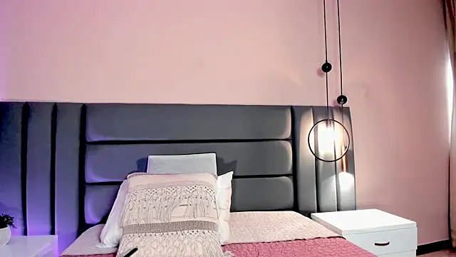 KeimyWilde online show from April 6, 6:09 pm