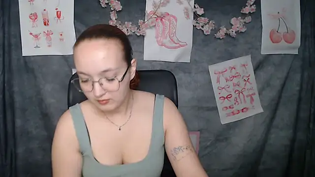 MissAriaa online show from June 15, 5:51 am