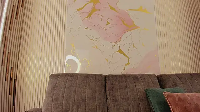 NhoanBrunette online show from March 17, 1:04 pm