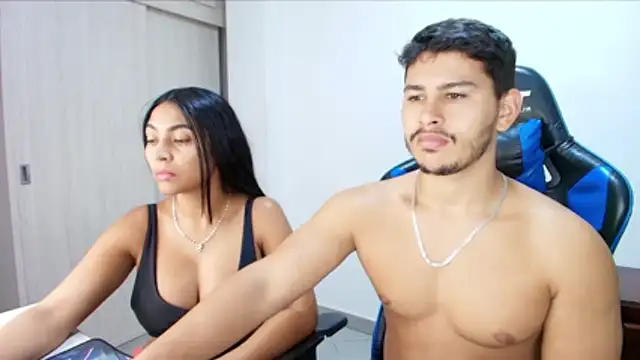 sophia and alex online show from November 13, 1:37 am