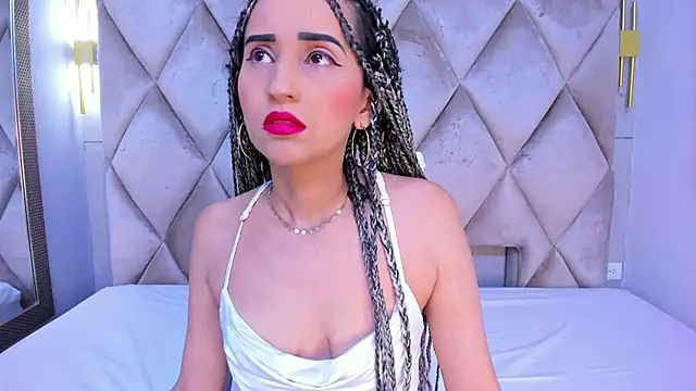 violett rabbit  online show from January 15, 8:15 pm