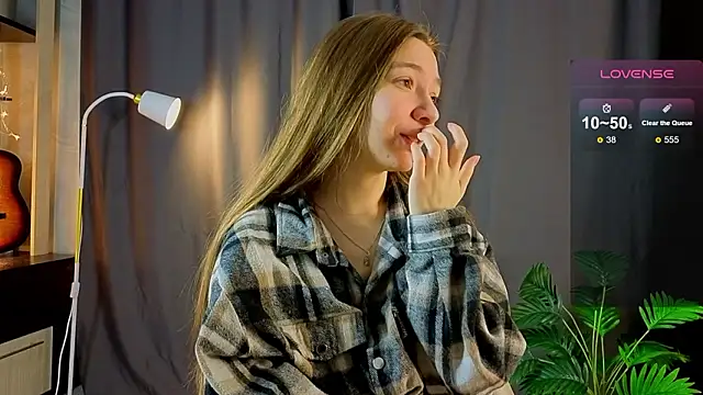 miragge  online show from February 8, 1:09 am