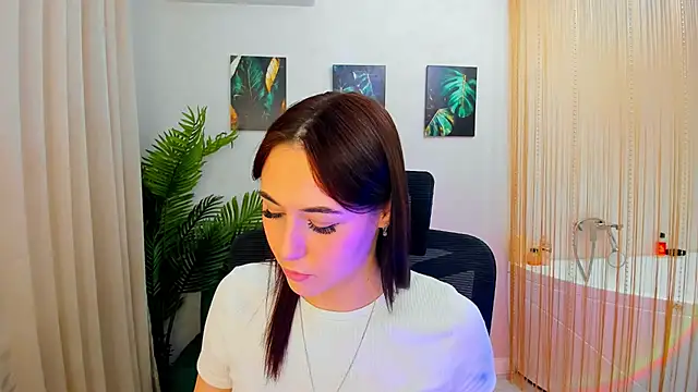 MakeYoueHappy online show from November 28, 12:41 pm