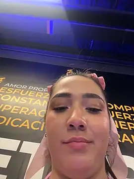 Hannahpradaa  online show from November 25, 10:10 pm