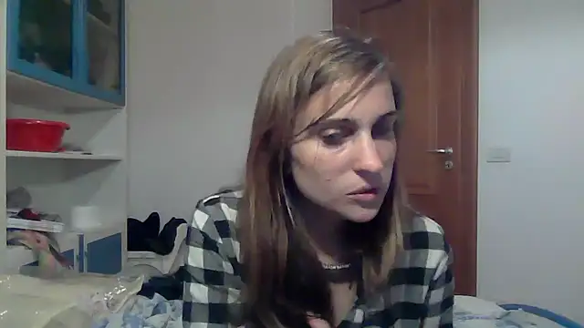 SinnEmily online show from March 11, 6:43 pm