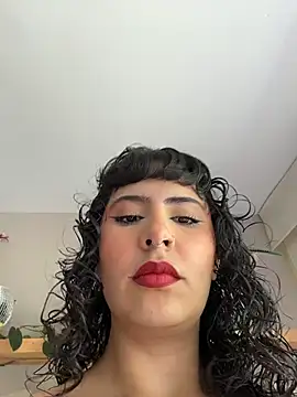 SugarTroubl33 online show from April 10, 2:23 pm