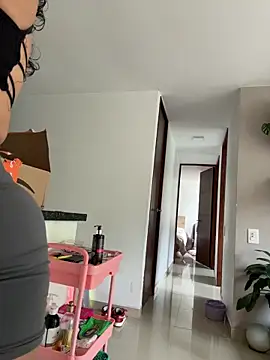 SugarTroubl33 online show from December 16, 1:28 pm