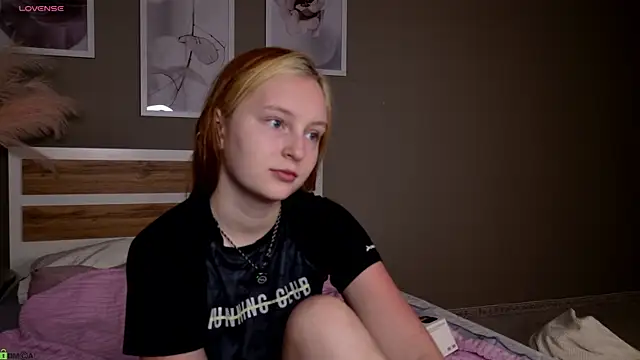 AngelWisee online show from July 20, 3:09 am