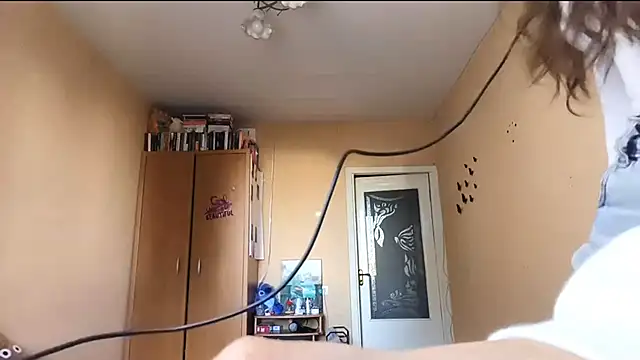 Kimixoo online show from October 30, 12:50 pm