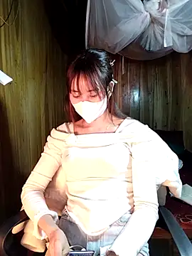 Em xinh01 online show from February 6, 12:30 pm