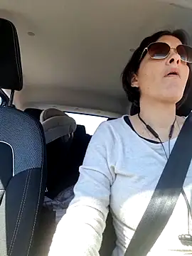 Piediniecollant online show from March 28, 12:37 pm