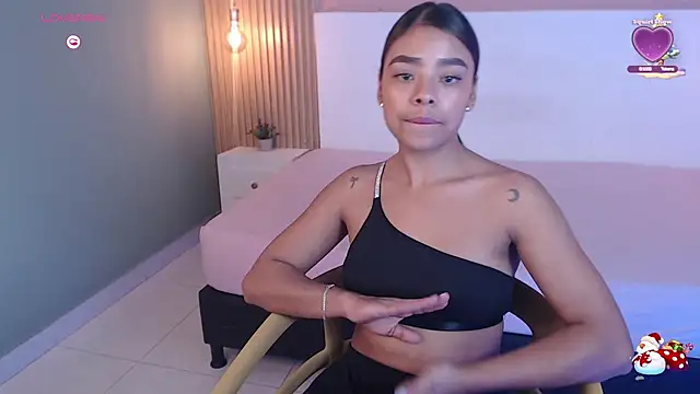 SoffiaDams2 online show from November 25, 12:40 pm