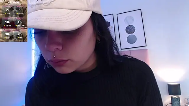 KikiVelvet online show from November 22, 6:10 pm