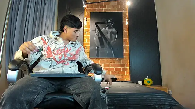 Jack and Joes online show from November 5, 3:01 am