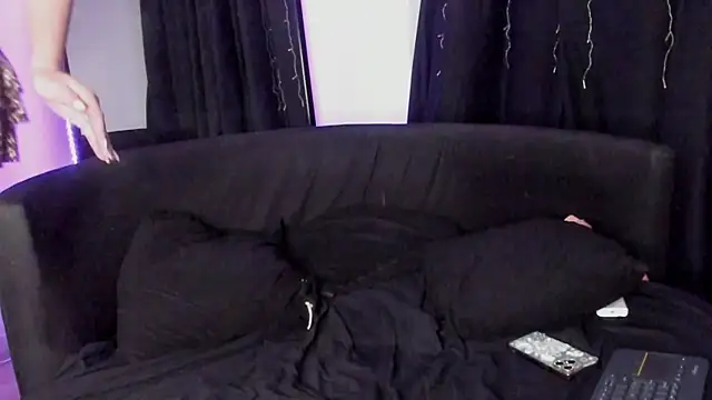 AshleyWinslow online show from November 8, 2:33 pm