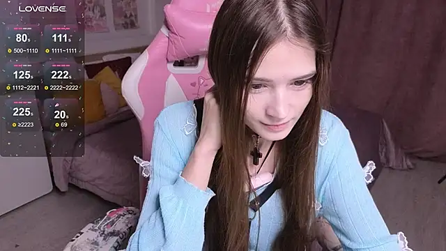 Hana Flo  online show from November 7, 2:33 pm