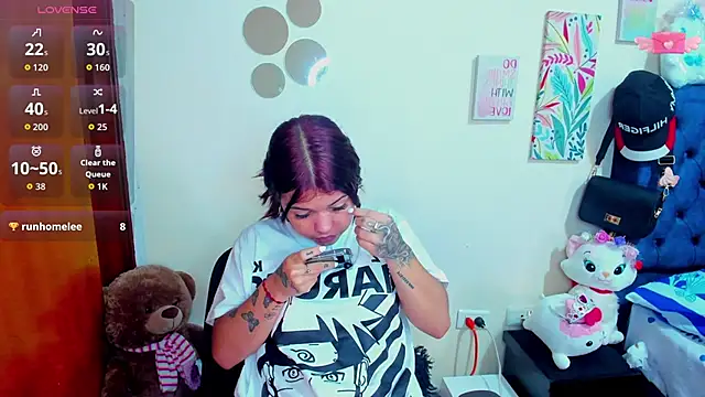 Emma boo online show from November 13, 3:55 pm