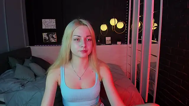 Jessie Cuti online show from December 5, 8:21 pm