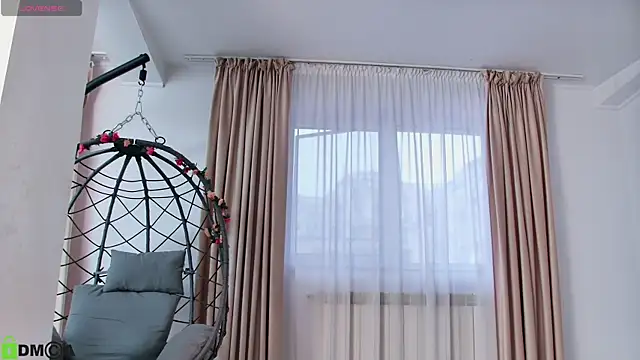 SidneyPuff online show from February 28, 6:24 am