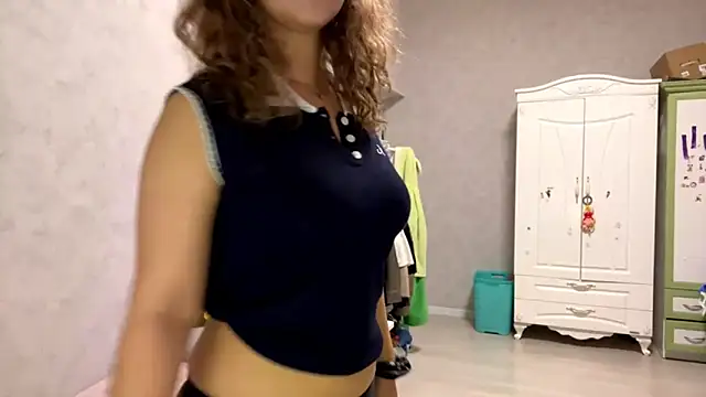 LovelyLara online show from October 30, 8:21 pm