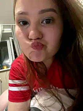 Regina Lynne online show from November 6, 4:35 pm