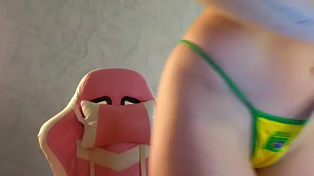 Lovelly molly1 online show from March 29, 5:45 pm