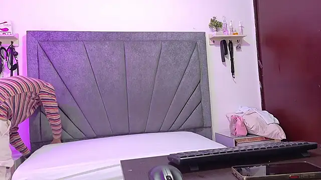 DamianandEva online show from March 31, 12:49 pm