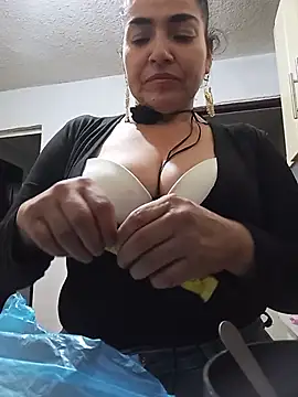 MaryRoze  online show from January 17, 1:46 am