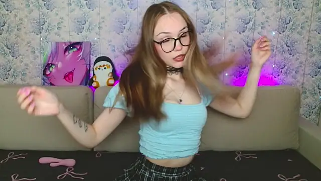 phreshgirlswag online show from May 8, 8:21 pm