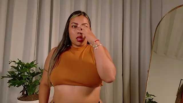 Zara Nova online show from December 19, 12:37 am