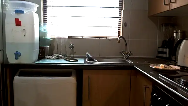 NewBeginnings8 online show from December 18, 12:54 pm