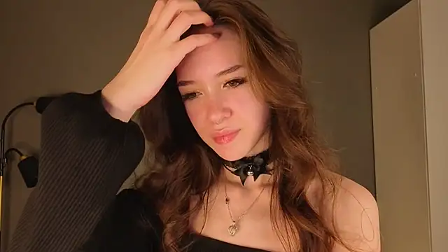 tinyanie online show from March 21, 8:25 pm