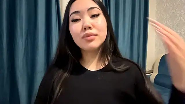 APRYLSUN online show from November 11, 1:52 pm