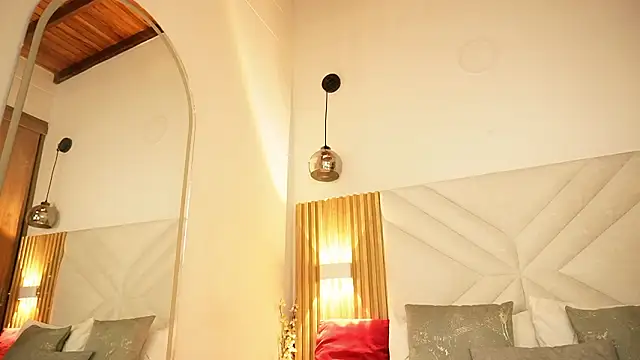 Kat Saky online show from February 2, 12:09 am