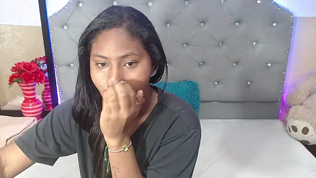 valentinavega18x online show from November 18, 6:36 am