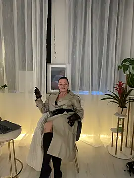 HotLdyllic online show from January 13, 4:11 pm