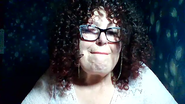 Milaniya606 online show from December 17, 9:30 pm