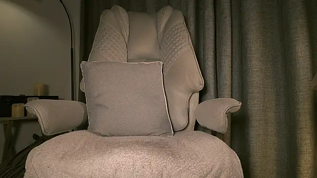 lianewhite online show from February 17, 12:43 am