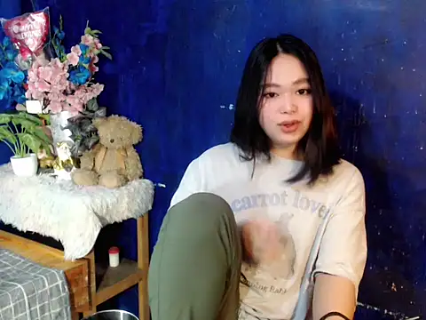 lustfullakim online show from December 20, 1:48 pm