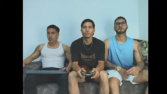 thebadboys05 online show from November 12, 1:14 am