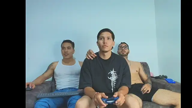 thebadboys05 online show from November 7, 4:51 am