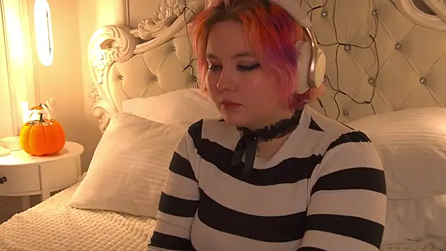 JennyBloom online show from November 3, 11:14 am