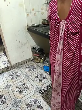 cuteriya5 online show from March 3, 3:40 pm