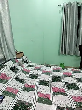 Divine Lustt online show from February 28, 4:50 pm